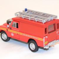 Land rover series 3 109 pompier cararama 1 43 autominiature com 2 