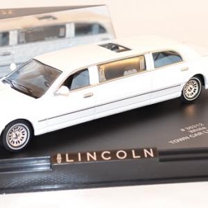 Lincoln limousine 2000 blanc au 1-43 Sunstar vitesse