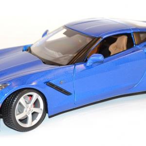 maisto-chevrolet-corvette-stingray-modele-2014-1-18-autominiature01-1.jpg