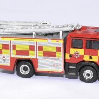 Man pompier echelle fpt hertfordshire 1 76 oxford autominiature01 3 