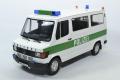 Mercedes-Benz 208D Bus police allemande Hambourg