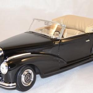 Mercedes-benz 300 s 1955 black 1/18 maisto