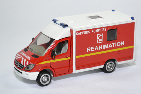 Iveco magirus Sapeurs Pompiers BSPP Bburago 1/43 bur32052rd