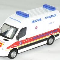 Mercedes sprinter protection civile paris 1 43 bburago autominiature01 1 