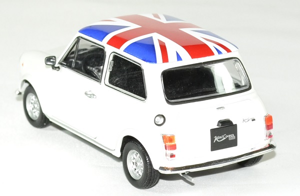 Mini cooper 1300 blanc 1 24 welly autominiature01 2 