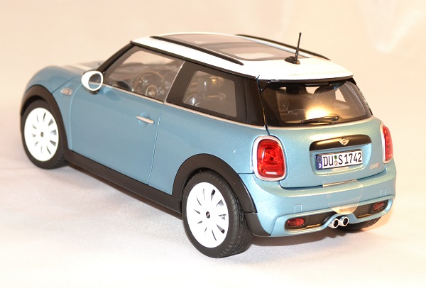 Voiture miniature électrique tourisme sport bleu jouet SUV MINI COOPER S  N4650