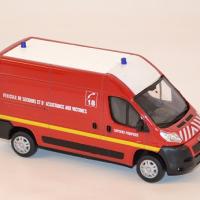 mondo-motors-vsav-pompiers-peugeot-boxer-au-1-43-autominiature01-com-3.jpg