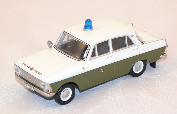 Moskwitch 412 police 1 43 miniature ixo ist ccc094 autominiature01 com 1
