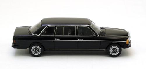 neo-mercedes-miniatures-automobiles-240d-lang-w123-neo-models-limousine-stretch-autominiature01-3.jpg