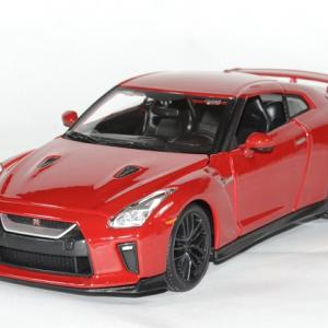 Nissan GTR rouge 2017