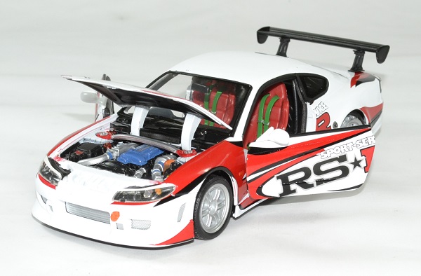 Nissan silvia s15 rsr 1 24 volant droite welly autominiature01 4 