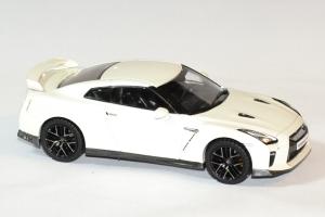 Nissan skyline gtr 2017 1 43 ixo premium autominiature01 3 