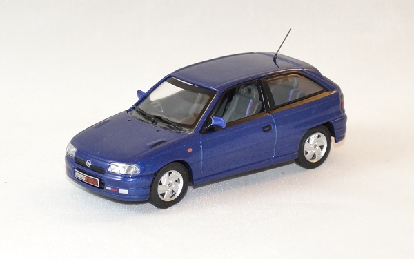 opel astra miniature
