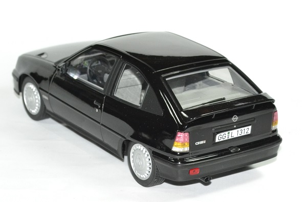 Opel kadett gsi 1 18 1987 norev autominiature01 2 