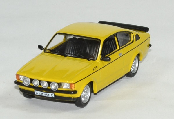 Opel kadett gte 1 43 whitebox autominiature01 1