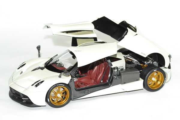 Pagani huayra 1 18 blanc gt auto 2012 welly autominiature01 4 