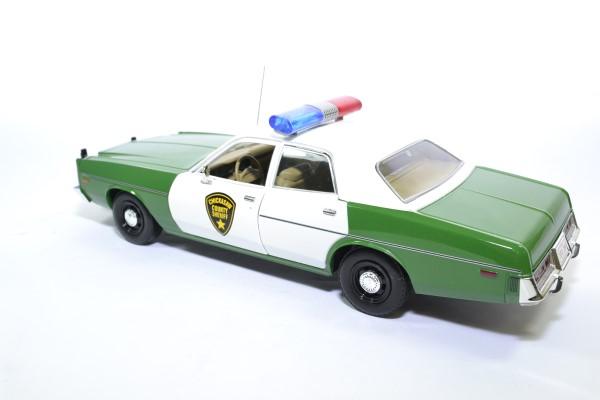 Plymouth fury police chicksaw 1975 greenlight 1 18 autominiature01green19076 2 