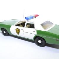 Plymouth fury police chicksaw 1975 greenlight 1 18 autominiature01green19076 2 