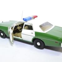 Plymouth fury police chicksaw 1975 greenlight 1 18 autominiature01green19076 3 