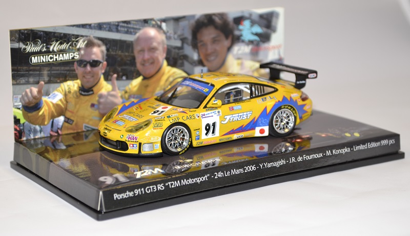 Porsche 911 gt3 rs 2006 91 minichamps 1 43 autominiature01 com 1 1