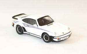 Porsche 911 ixoist martini 1975 1 43 autominiature01 3 