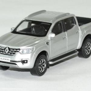 Renault alaskan Pick up argent 2017