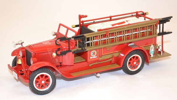 Reo 1928 pompier 1 43 signature miniature auto autominiature01 com 1