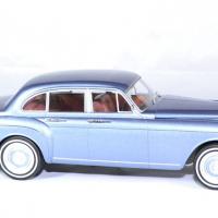 Rolls royce silver cloud mulliner 1965 mcg 1 18 autominiature01 3 