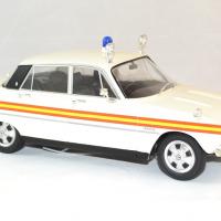 Rover mcg 3500 police 1 18 autominiature01 3 