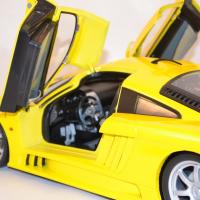 Saleen s7 motor max 1 12 autominiature01 com 3 