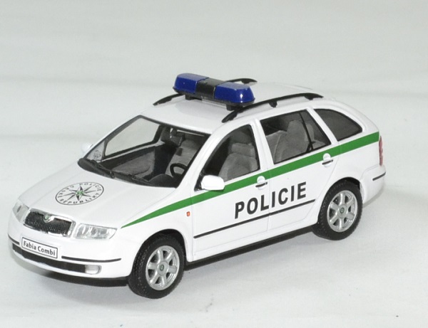 Skoda fabia combi police tcheque 1 43 abrex autominiature01 1