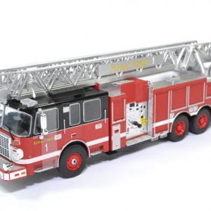 Smeal 105 Echelle Aérienne 2015 Pompiers américains