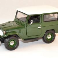 Toyota fj 40 vert 1 24 motor max autominiature01 1 