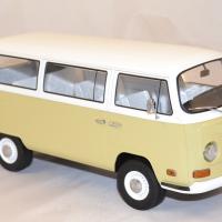 Volkswagen t2b bus 1971 1 18 greenlight autominiature01 com 3 