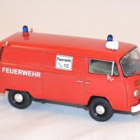 Volkswagen t2b fourgon pompier premium 143 autominiature01 3 