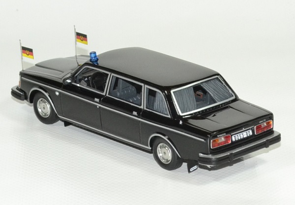 Volvo 264 limousine etat allemand neo autominiature01 2 