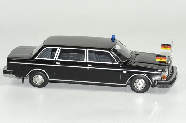Volvo 264 limousine etat allemand neo autominiature01 3 