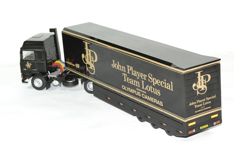 Volvo f12 jps lotus team 1 43 1981 ixo autominiature01 3